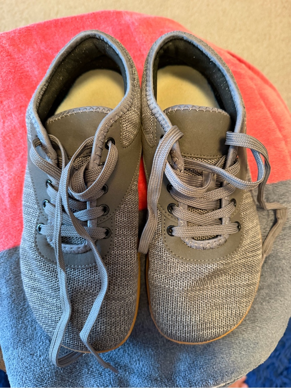 Men's barefoot Gray Athletic Knit Lace-Up Sneakers